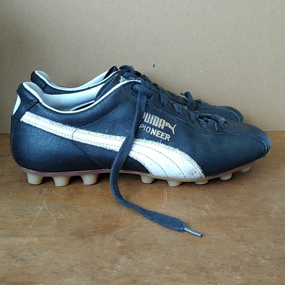 Puma Shoes - VTG Puma "Pioneer" Black Leather Soccer Cleats | US 7